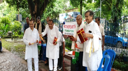 Shri B. M. Garodia officially released the latest edition of the RSFF Image Bulletin