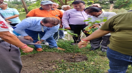 US Delegation visit at Lions Safari Park - 9 May 2022