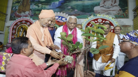 Rabindra Sarovar’s Friends Forum (RSFF), in collaboration with Lions Clubs International Dist.322B1 and Bharat Sevashram Sangha, successfully organized the Mega Tree Plantation Program on 17th November 2025 at Raja Sreenath Hall, 237 Rash Behari Avenue, K