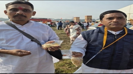 distributed of 8,334 packets of chira to all devotees