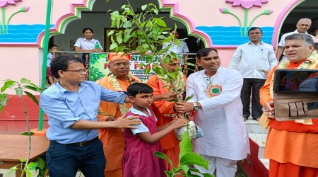 Nearly 1,000 fruit saplings, including Mango, Jackfruit, Jamun, and Lemon, were distributed free of cost among the students of Pranabananda Vidyamandir School and local residents too