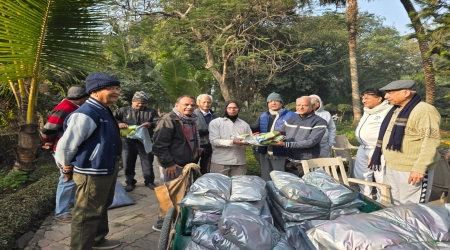 On the morning at 8:00 a.m., Rabindra Sarovar’s Friends Forum (RSFF) successfully organized a Blanket Distribution Event at Safari Park.