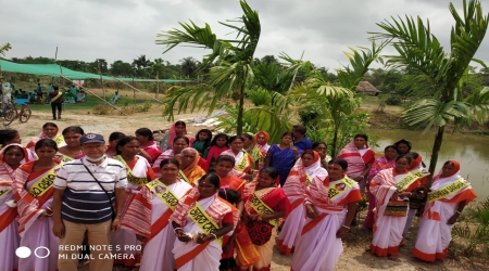 Sarees and Dhoties Distribution - Dwarik Nagar - Sundarbans - Bharat Sevashram Sangha - April 3, 2022