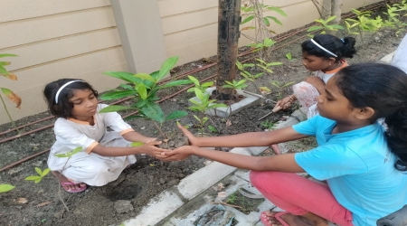 The programme was led and hosted by the teachers of Adhigam Bhoomi School and witnessed enthusiastic participation from students and local beneficiaries.