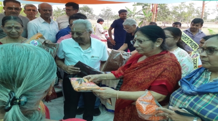 Sarees and Dhoties Distribution - Dwarik Nagar - Sundarbans - Bharat Sevashram Sangha - April 3, 2022